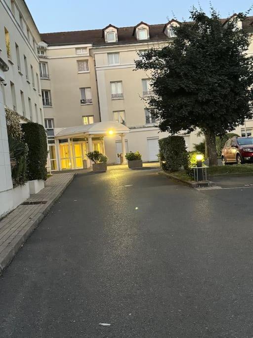 Apartment Les Nuits D'orient - Proche De Disneyland Paris & Paris Centre Bussy-Saint-Georges